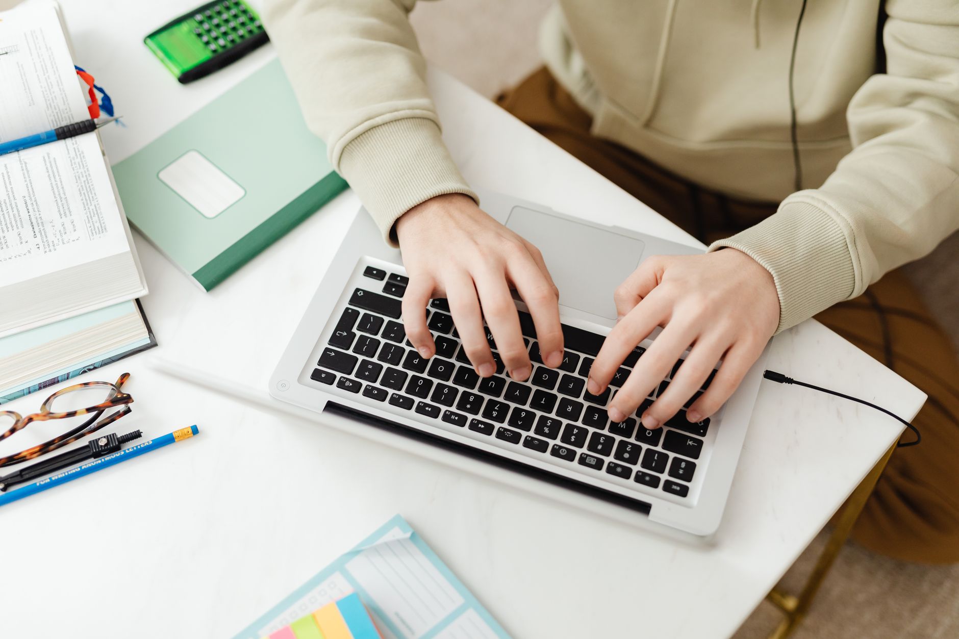 How to Identify Fake AI Tools and Apps: Verification Checklist